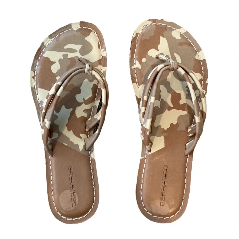 Anthropologie Bernardo Miami Desert Sand Camouflage Flip Flop Sandals NEW 10 - Picture 3 of 10